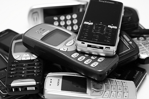 Bildnachweis: 2008.11.05 - My life story told by the cellphones I've owned | a.drian | CC BY 2.0